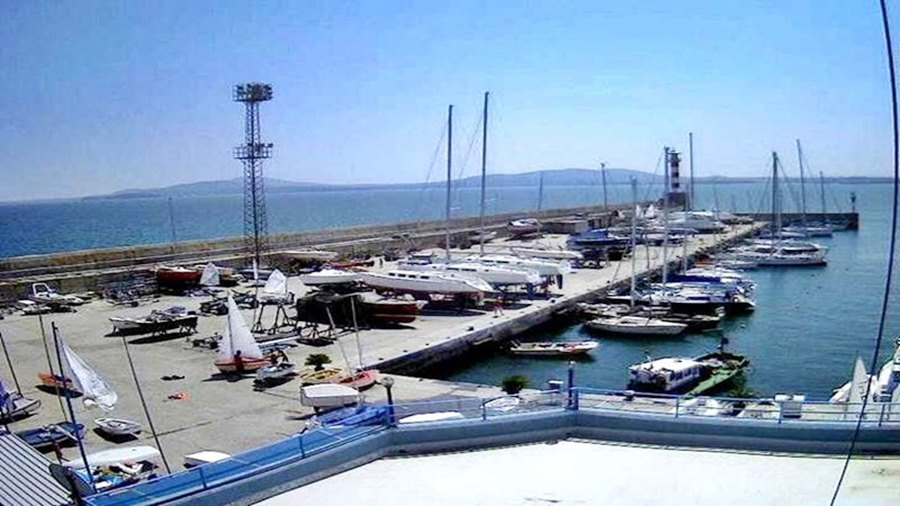 Бургас времето уеб камера яхт клуб порт, пристанище, фар, вълнолом, кей, Черно море, kamerite Free-WebCamBG