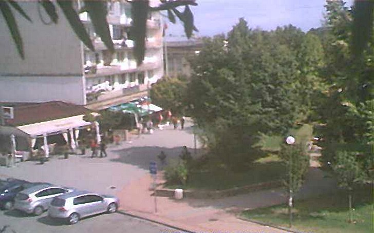 Павликени времето уеб камера Център, Градски парк алеи, фонтан, улица, площад Община Free-WebCamBG