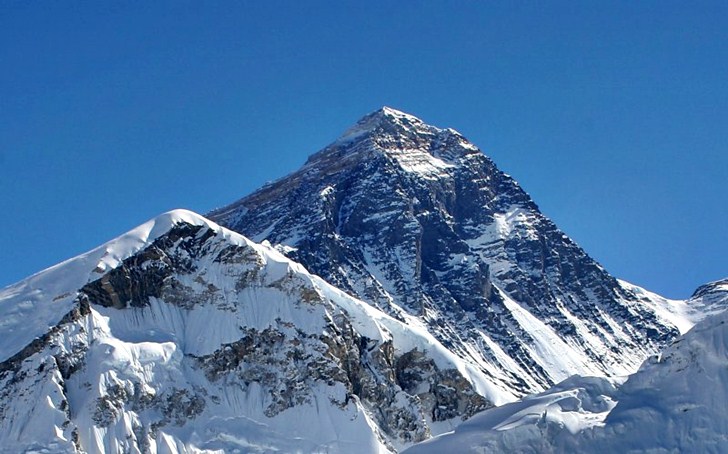 Връх Еверест (8848 м. н.в.) времето уеб камера планинска верига Хималаи, Непал, Азия, kamerite Free-WebCamBG