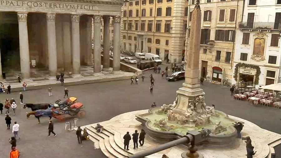 Рим времето уеб камера Център, площад 'Пиаца дела Ротонда', храм 'Пантеон' и обелиск 'Макутео', столица Италия, kamerite Free-WebCamBG