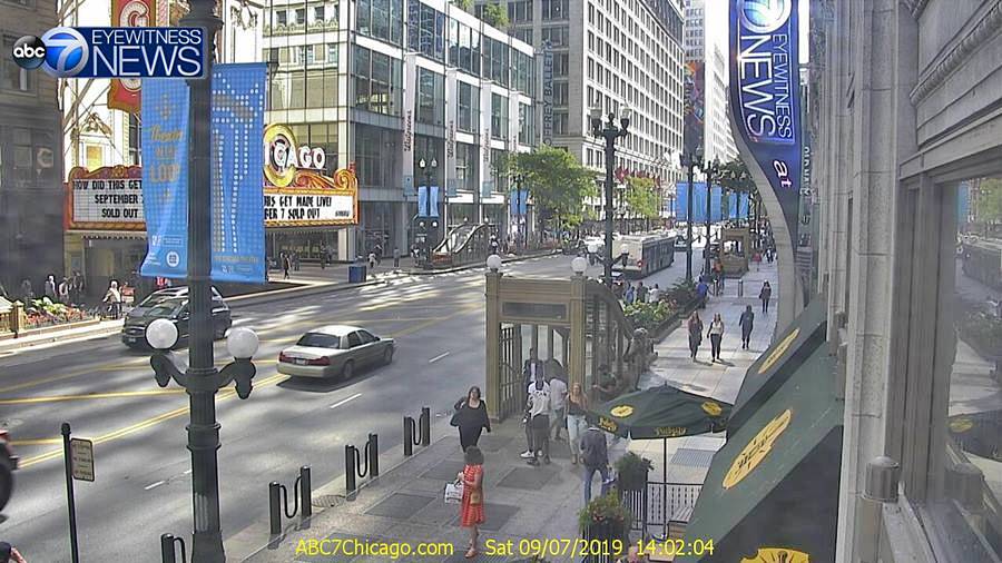 Чикаго (Chicago) времето уеб камери център, театър, трафик улици, река, САЩ (USA), kamerite Free-WebCamBG